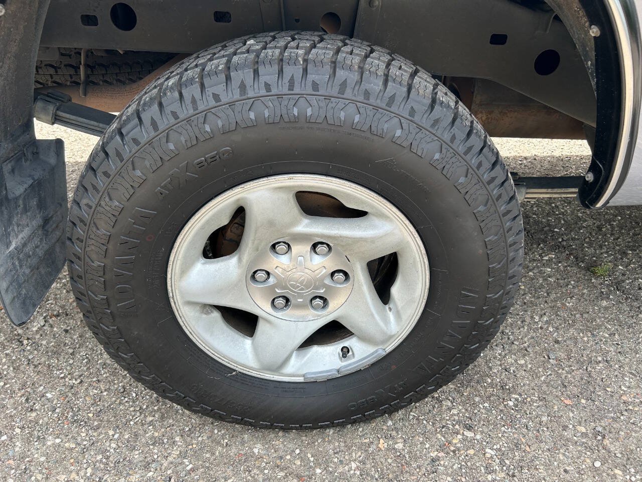 Used 2000 Toyota Tundra SR5 AWD/4WD image 40