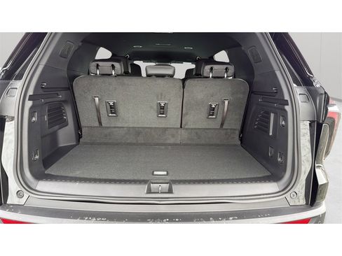 New 2026 Chevrolet Traverse LT image 19