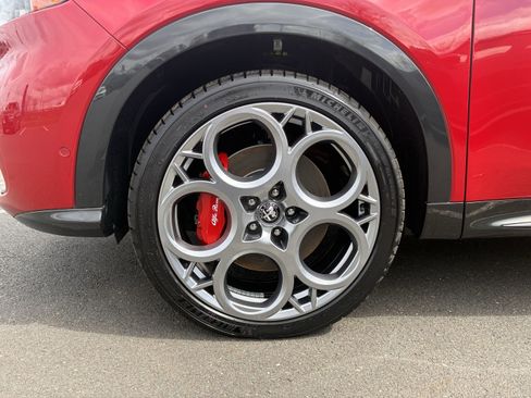 Certified 2024 Alfa Romeo Tonale Veloce w/ Active Assist Package image 13