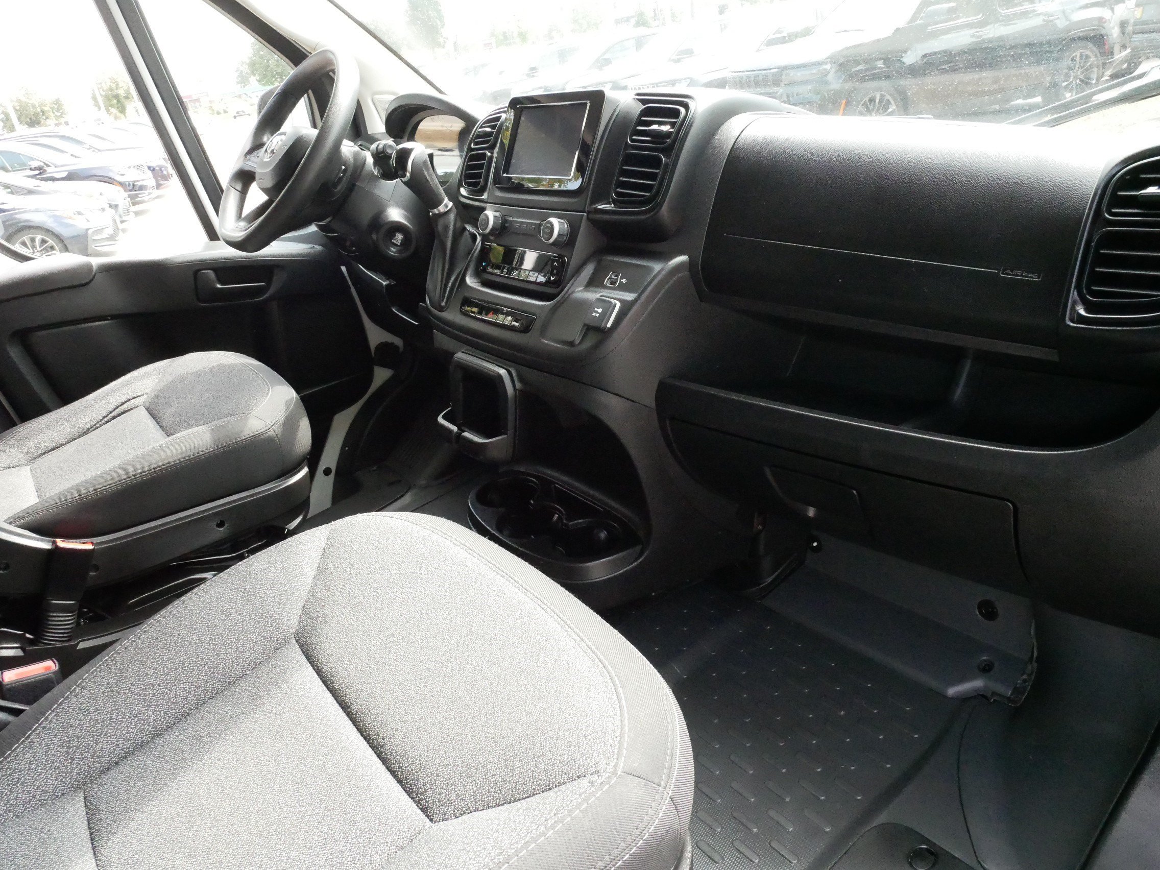 Used 2023 RAM ProMaster 2500 FWD image 10