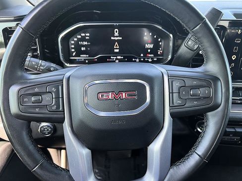 Used 2025 GMC Sierra 1500 SLT image 22