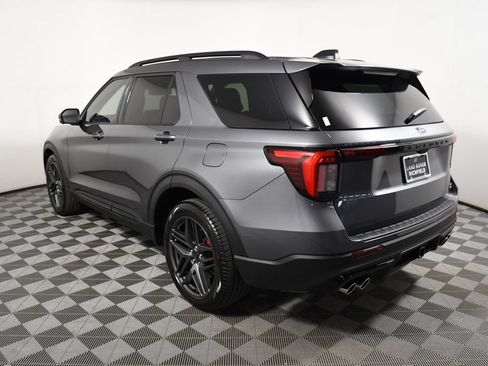 Used 2025 Ford Explorer ST AWD/4WD image 7