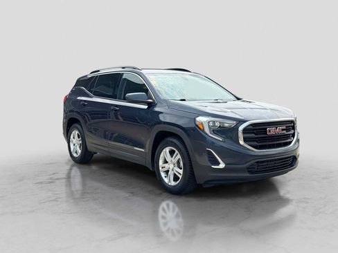 Used 2019 GMC Terrain SLE w/ Driver Convenience Package FWD image 8