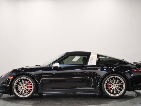 Used 2019 Porsche 911 Targa 4 GTS AWD/4WD image 6