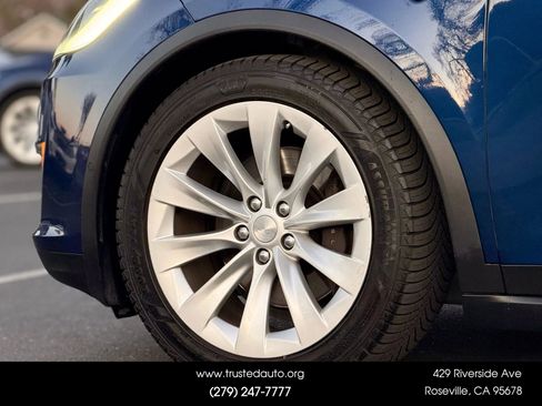 Used 2020 Tesla Model X Long Range image 20