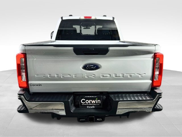 Used 2024 Ford F250 XLT w/ FX4 Off-Road Package AWD/4WD image 15