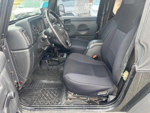 Used 2005 Jeep Wrangler Sport w/ 30" Tire & Wheel Group image 10