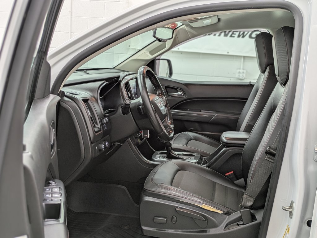 Used 2018 GMC Canyon All Terrain w/ All Terrain X Package AWD/4WD image 5