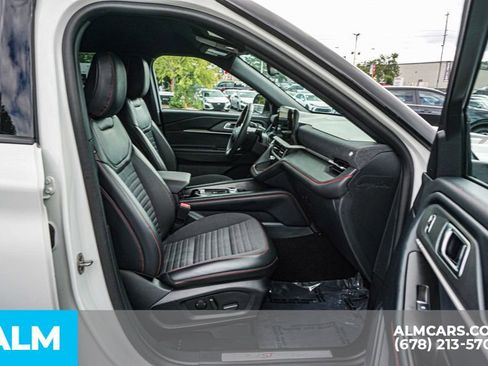 Used 2025 Ford Explorer ST-Line AWD/4WD image 24