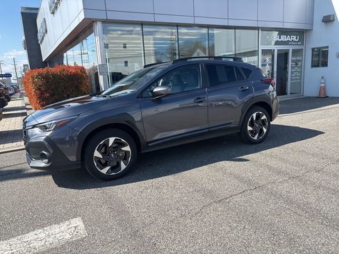 Certified 2025 Subaru Crosstrek 2.5i Limited w/ Crosstrek Mirror Package image 8