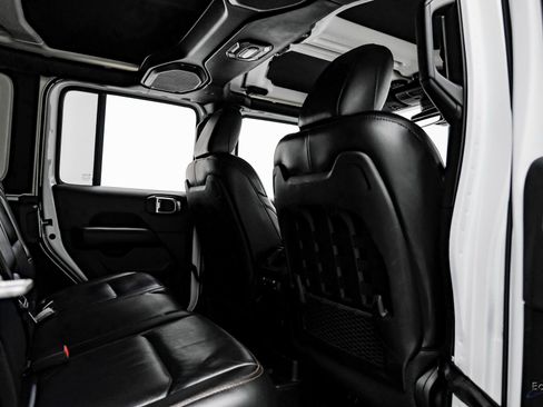 Used 2022 Jeep Wrangler Unlimited Rubicon w/ Xtreme Recon 35" Tire Package image 80