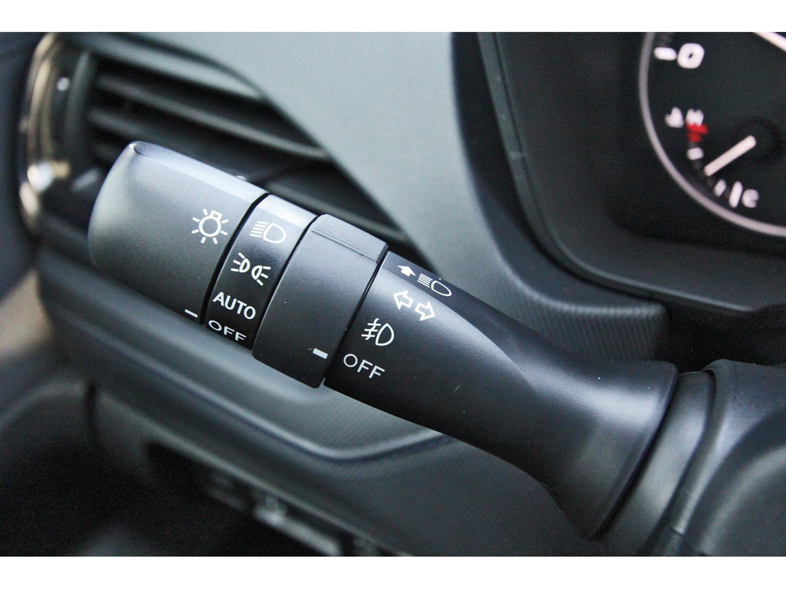 Certified 2026 Subaru Forester Premium AWD/4WD image 18