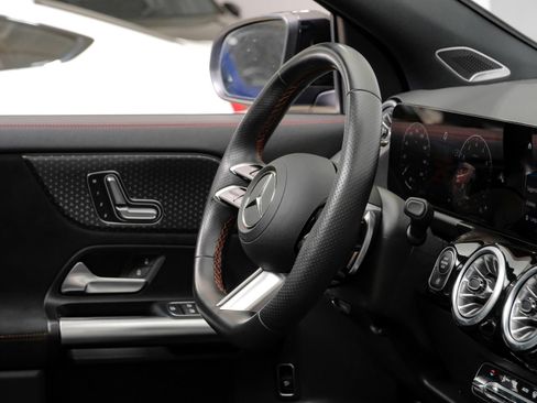 Used 2024 Mercedes-Benz GLA 250 image 18