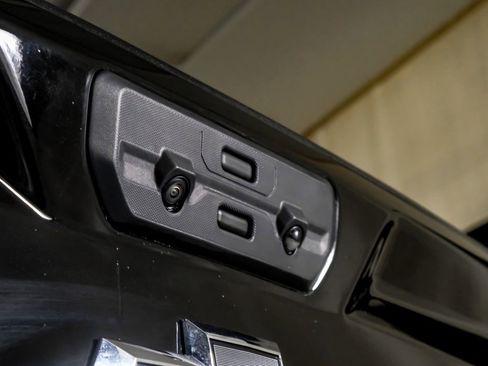 Used 2025 Chevrolet Silverado 2500 ZR2 w/ Technology Package image 46