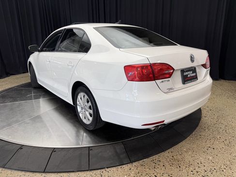 Used 2013 Volkswagen Jetta SE FWD image 6