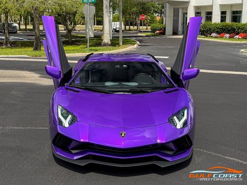 Used 2018 Lamborghini Aventador S AWD/4WD image 6