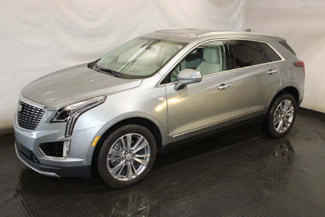 Certified 2024 Cadillac XT5 Premium Luxury w/ Technology Package AWD/4WD image 2