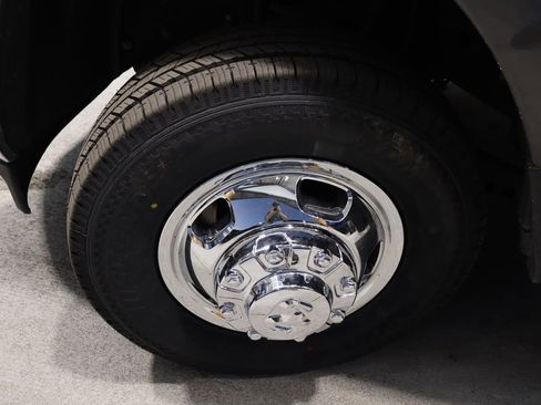 Used 2022 RAM 3500 Tradesman image 25