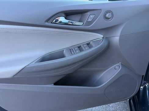 Used 2017 Chevrolet Cruze Premier image 13