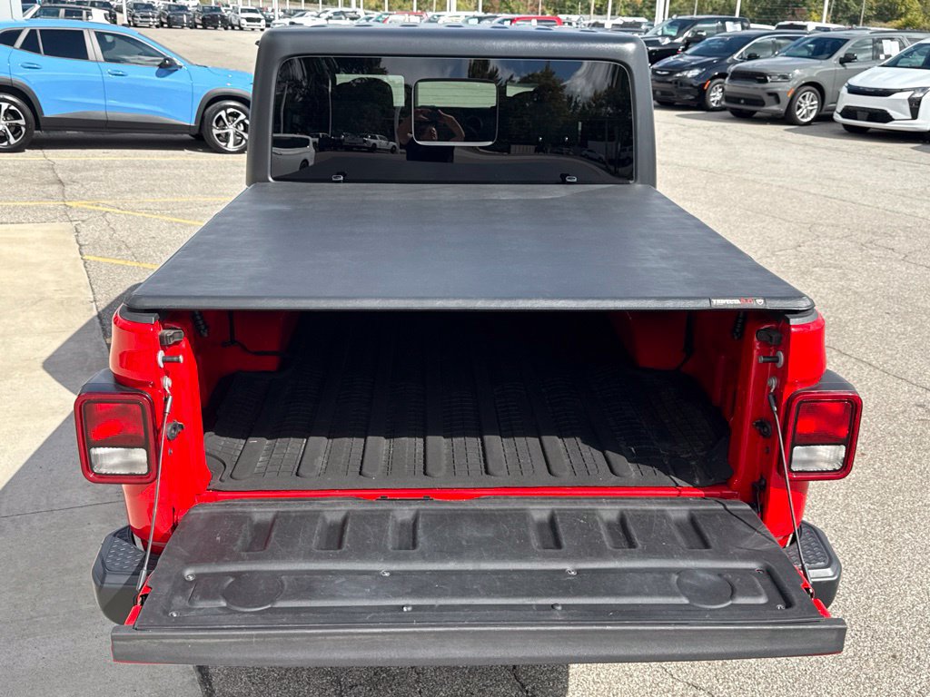 Used 2020 Jeep Gladiator Sport w/ Quick Order Package 24S AWD/4WD image 13