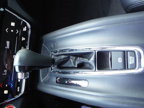 Used 2019 Honda HR-V EX-L image 17