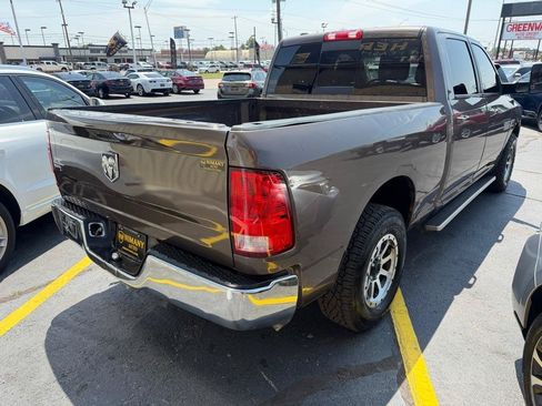 Used 2018 RAM 1500 Classic SLT RWD image 5