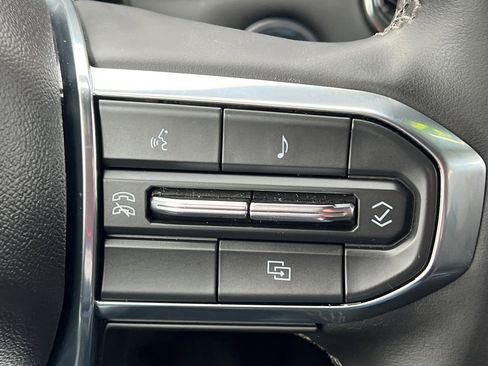 Used 2025 GMC Canyon Elevation w/ Convenience Package image 37