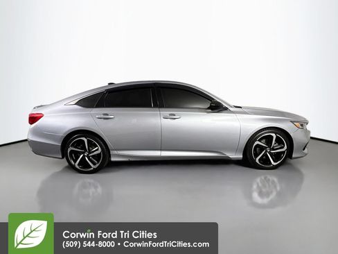 Used 2021 Honda Accord Sport image 18