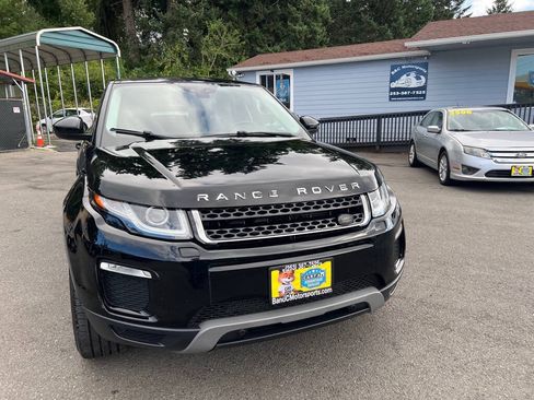 Used 2017 Land Rover Range Rover Evoque SE Premium AWD/4WD image 25