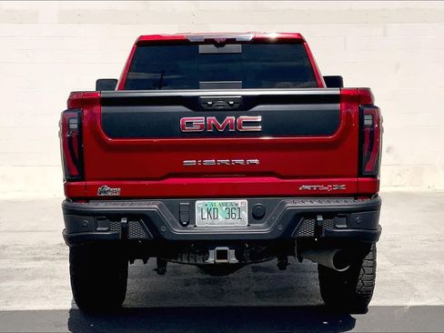 Used 2024 GMC Sierra 2500 AT4X w/ AT4X AEV Edition AWD/4WD image 5