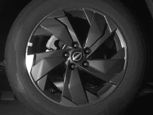 Used 2025 Nissan Rogue SV image 15