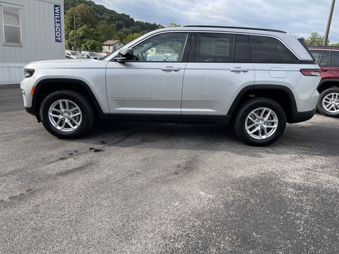 New 2025 Jeep Grand Cherokee Laredo X image 3