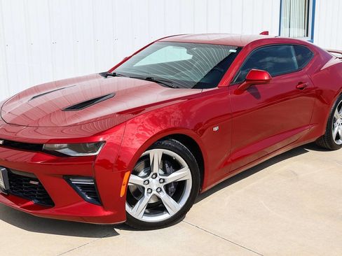 Used 2016 Chevrolet Camaro SS image 1