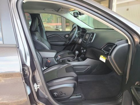 New 2023 Jeep Cherokee Altitude Lux image 5