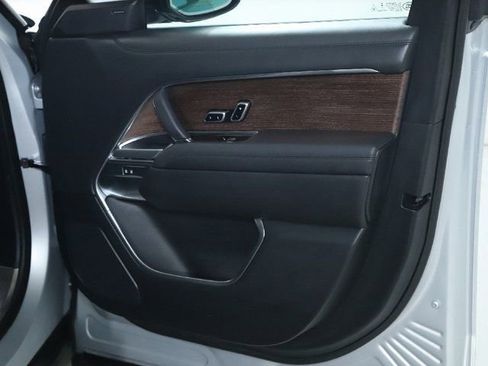 Certified 2023 Land Rover Range Rover SE image 34