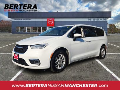 Used 2023 Chrysler Pacifica Touring-L