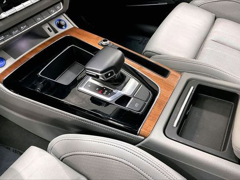 Used 2022 Audi Q5 2.0T Premium Plus w/ Premium Plus Package image 19