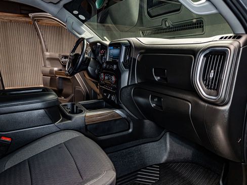 Used 2022 Chevrolet Silverado 1500 LT Trail Boss w/ Bed Protection Package image 18