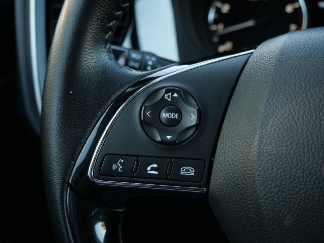 Used 2020 Mitsubishi Outlander SE AWD/4WD image 18