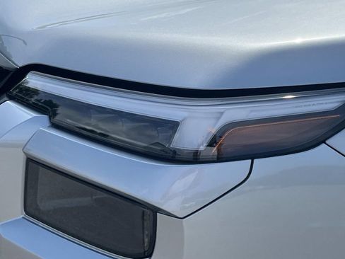 New 2026 Subaru Outback Touring XT AWD/4WD image 9