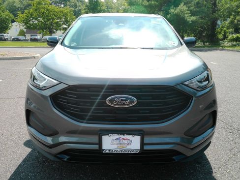Used 2023 Ford Edge SE w/ Black Appearance Package AWD/4WD image 3