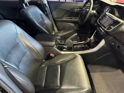 Used 2017 Honda Accord EX-L image 6