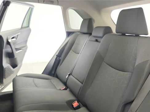 Used 2024 Toyota RAV4 XLE FWD image 30