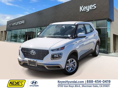 New 2026 Hyundai Venue SE FWD image 1