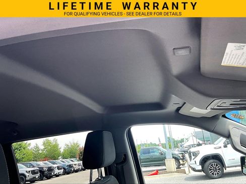 Used 2020 GMC Sierra 1500 SLE w/ SLE Value Package AWD/4WD image 18