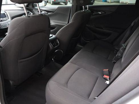 Used 2020 Chevrolet Malibu LT FWD image 18