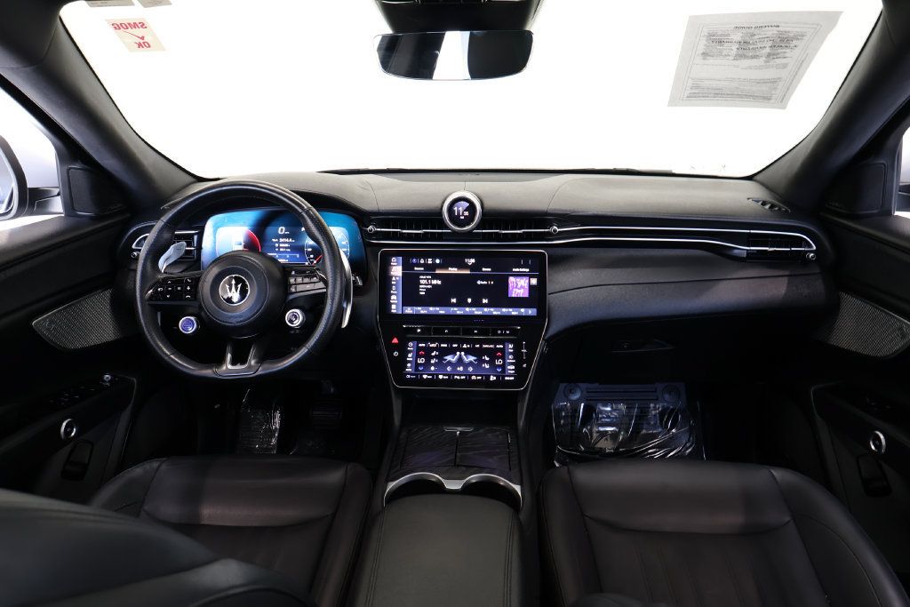 Used 2024 Maserati Grecale Modena AWD/4WD image 25