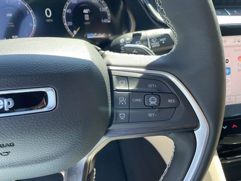 New 2026 Jeep Grand Cherokee L Limited image 18