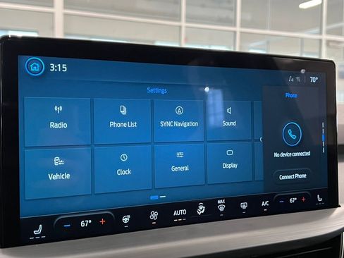 New 2024 Ford Escape SE w/ PHEV Premium Package FWD image 23