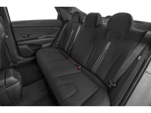 Certified 2025 Hyundai Elantra Sport FWD image 9
